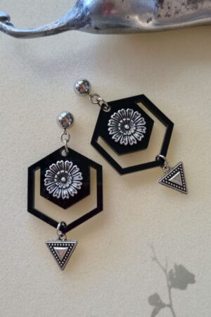 xr:d:DAFm0ndt-1w:4,j:4925080722543700970,t:23062510