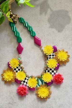 שרשרת-זר-פרחים-לאתר-2