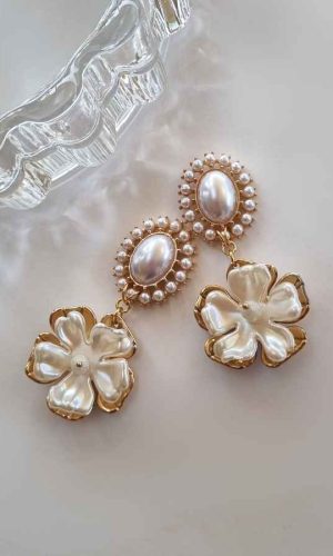 עגילי פרל פלר עם קבושון פנינים ותליון פרח פנינה בציפוי זהב